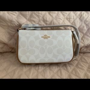 Coach NOLITA 19 IN BLOCKED SIGNATURE CANVAS (COACH CA444)
